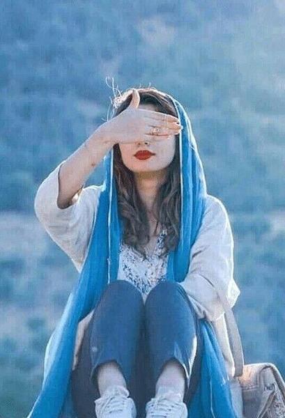 باکلاس پروفایل عکس دختر با چهره نامعلوم