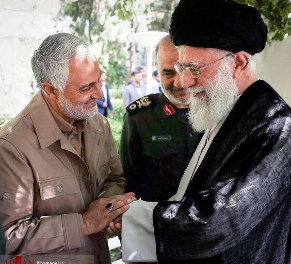 عکس پس زمینه رهبر و حاج قاسم