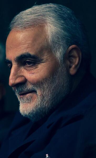 عکس پس زمینه ی حاج قاسم سلیمانی