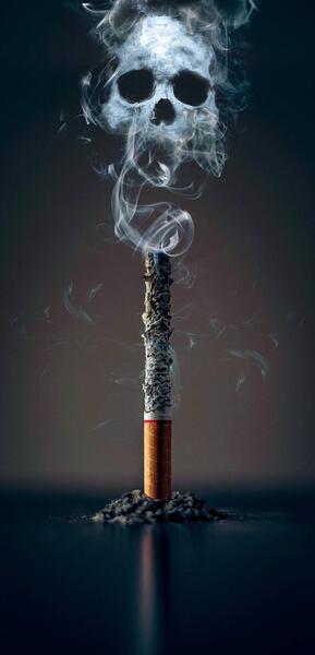 عکس سیاه سفید دختر سیگاری