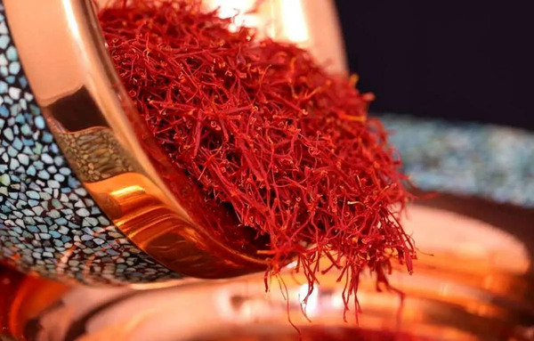 عکس تصاویر نگین زعفران