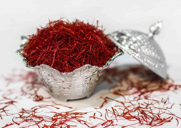 عکس تصاویر نگین زعفران
