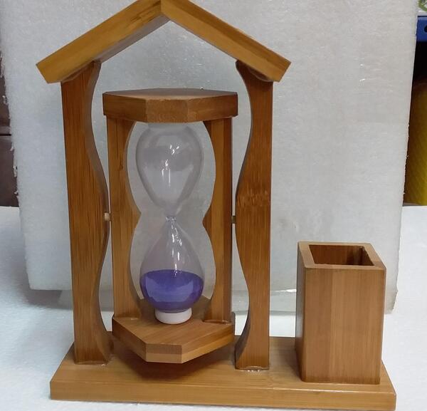 عکس ساعت شنی شکسته