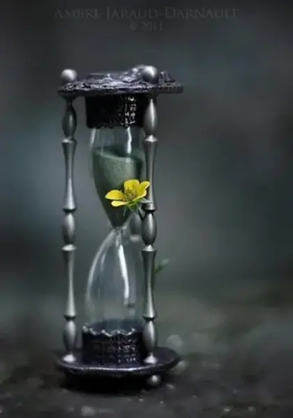 عکس ساعت شنی برای تصویر زمینه