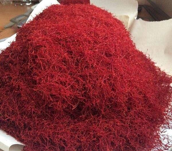 عکس زعفران فله ای