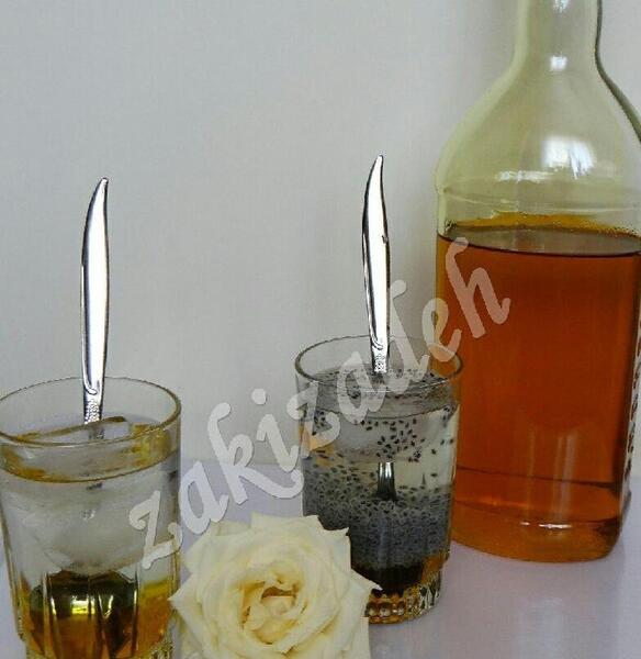 عکس لیوان شربت زعفران