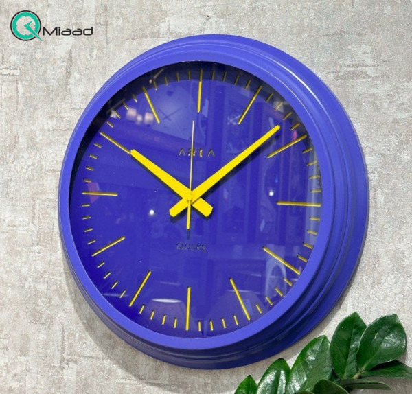 عکس ساعت دیواری آبی