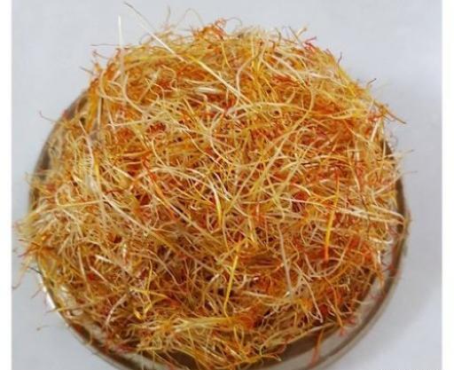 عکس از ریشه زعفران