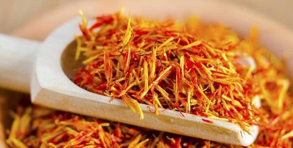 عکس از ریشه زعفران