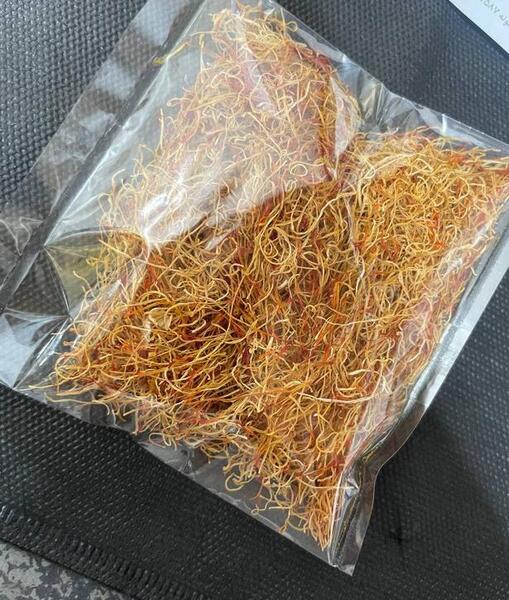 عکس از ریشه زعفران