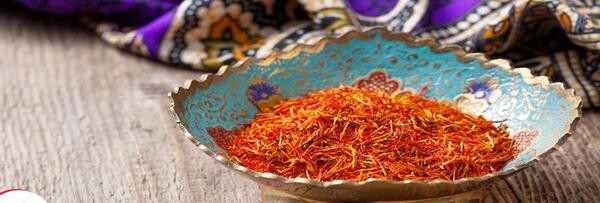 عکس ریشه ی زعفران