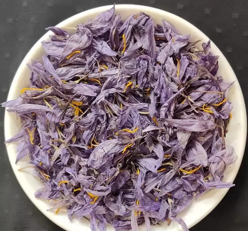 عکس گل زعفران خشک شده