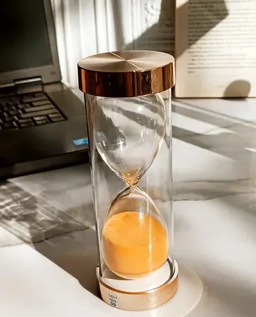 فانتزی عکس ساعت شنی برای پروفایل