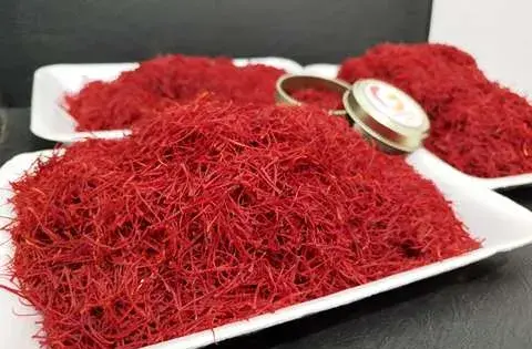 عکس زعفران پوشالی