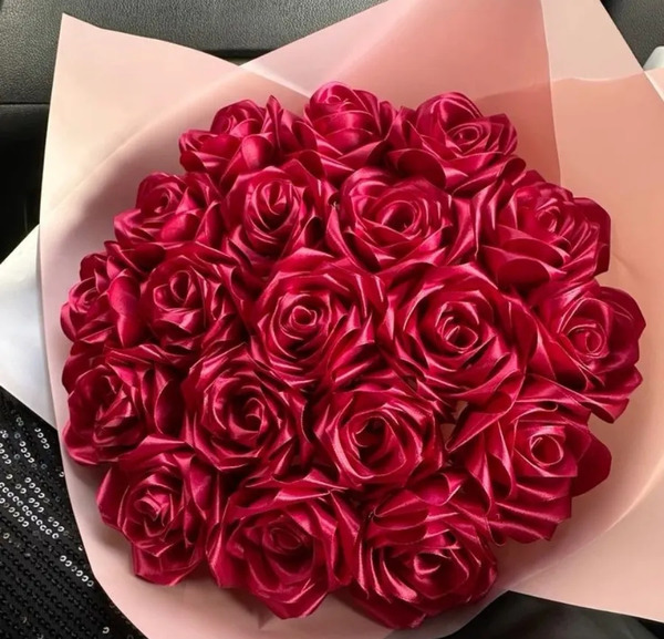 عکس گل روبانی زرشکی