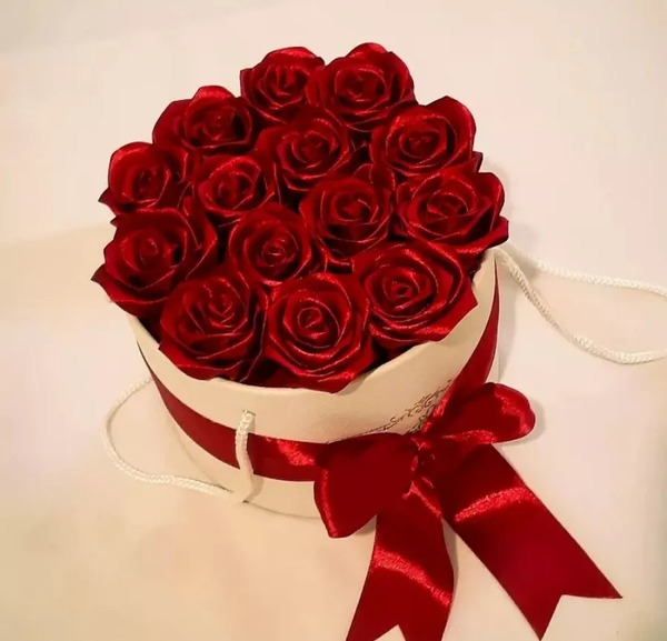عکس گل روبانی زرشکی
