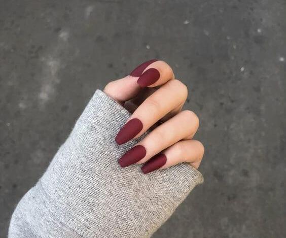عکس کاشت ناخن دخترانه زرشکی