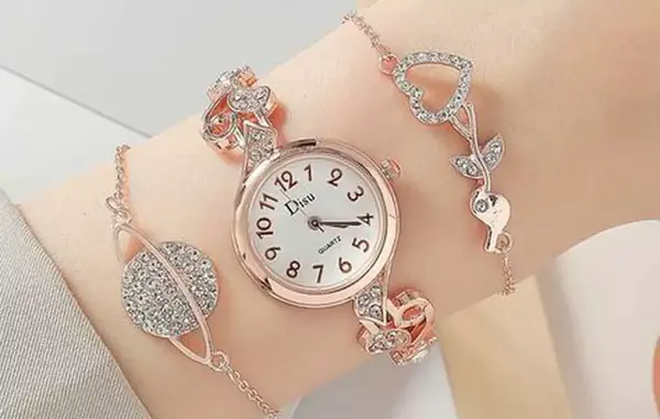 عکس ساعت خیلی خوشگل
