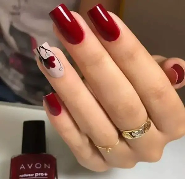 عکس کاشت ناخن رنگ زرشکی