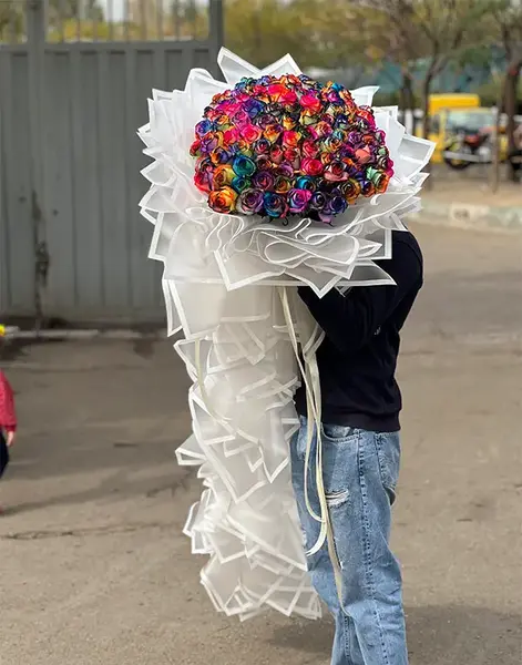 عکس گل و رنگین کمان