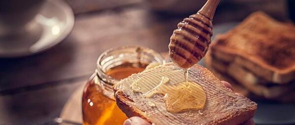 عکس شیر عسل صبحانه