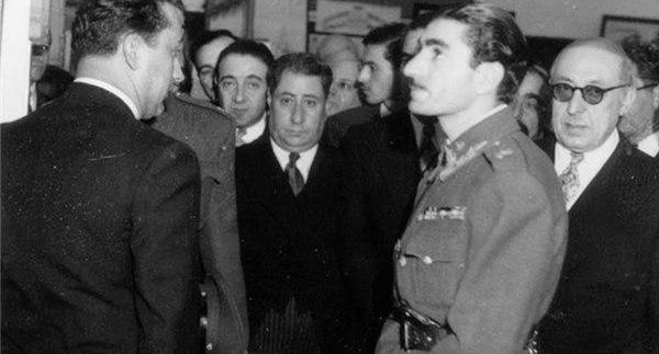 عکس شاه با کت شلوار