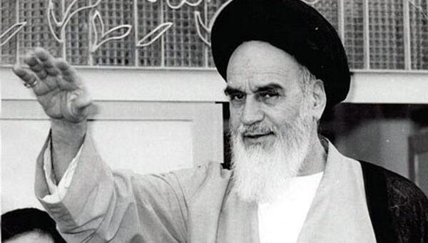 عکس جوانی خمینی بدون ریش