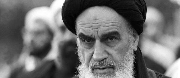 عکس جوانی خمینی بدون ریش