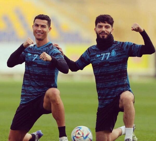 عکس رونالدو با لباس استقلالی