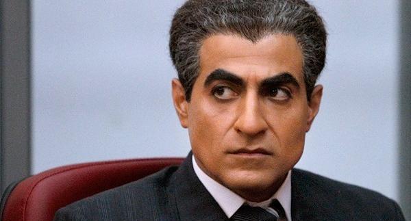 عکس محمدرضا شاه پهلوی با کت و شلوار