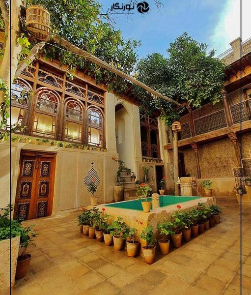 ژست عکس شیراز