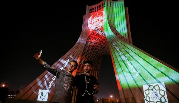 عکس شیر و پرچم افغانستان
