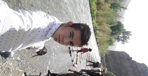 عکس ساعت نه و نیم