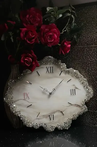 عکس گل و ساعت برای پروفایل