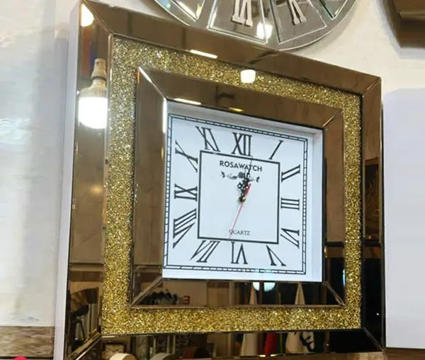 عکس ساعت دیواری نگین دار