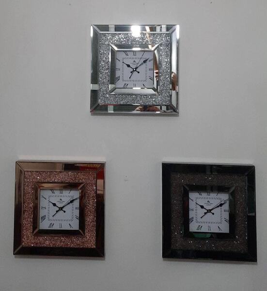 عکس ساعت دیواری نگین دار