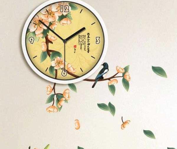 عکس ساعت دیواری نگین دار