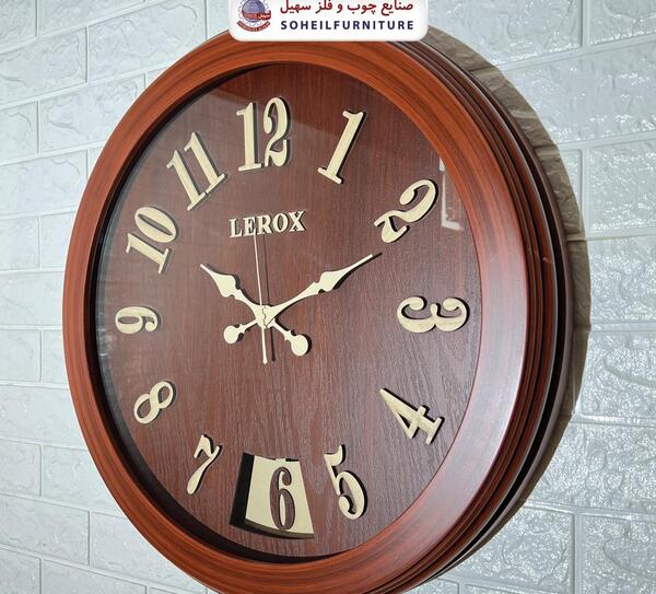 عکس ساعت با حروف لاتین
