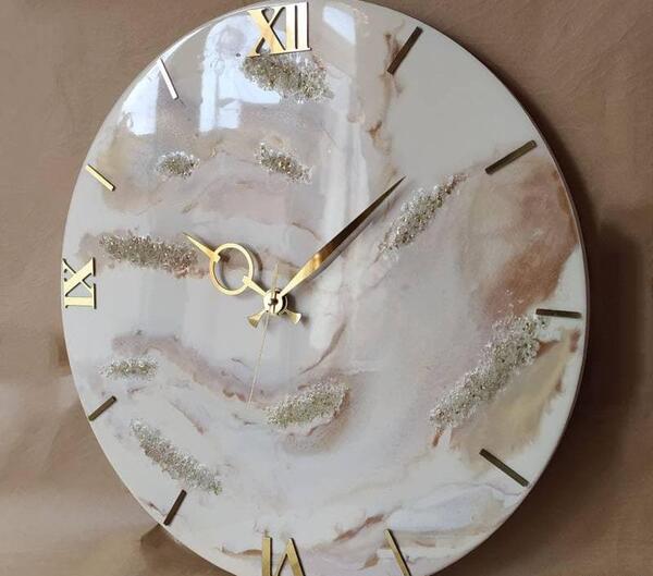 عکس رزین کاری ساعت