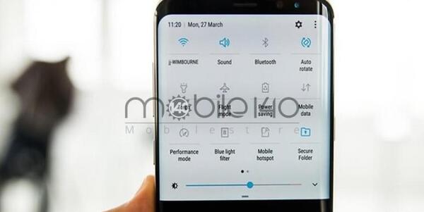 عکس ساعت بالای صفحه گوشی