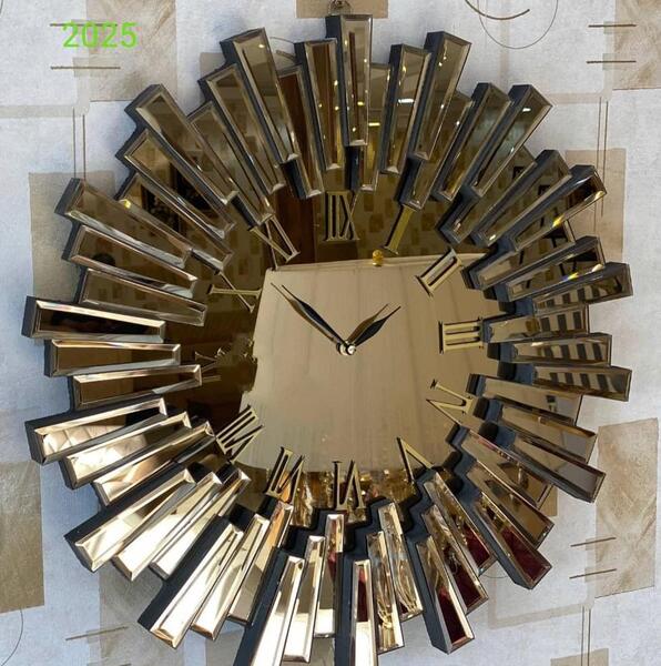عکس از ساعت خورشیدی