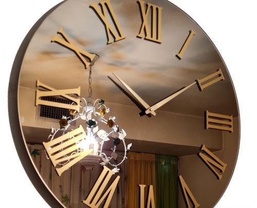عکس ساعت دیواری چوبی شیک