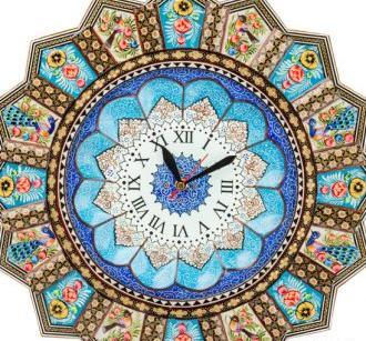عکس ساعت گرد چوبی