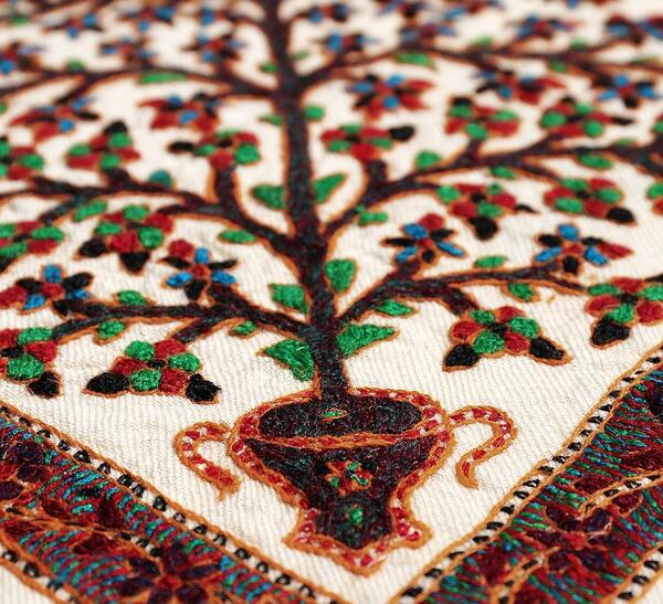 عکس پته ساعت درختی
