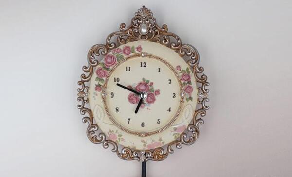عکس ساعت دیواری پاندول دار