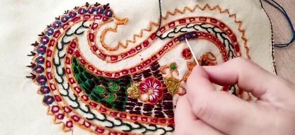عکس پته ساعت طاووسی