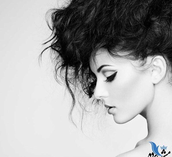 عکس نیم رخ زن سیاه سفید