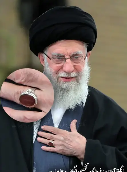 عکس سیاه و سفید امام خامنه ای