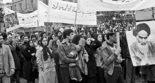 عکس سیاه و سفید از امام خمینی