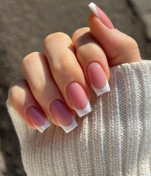 عکس ناخن مربعی سفید